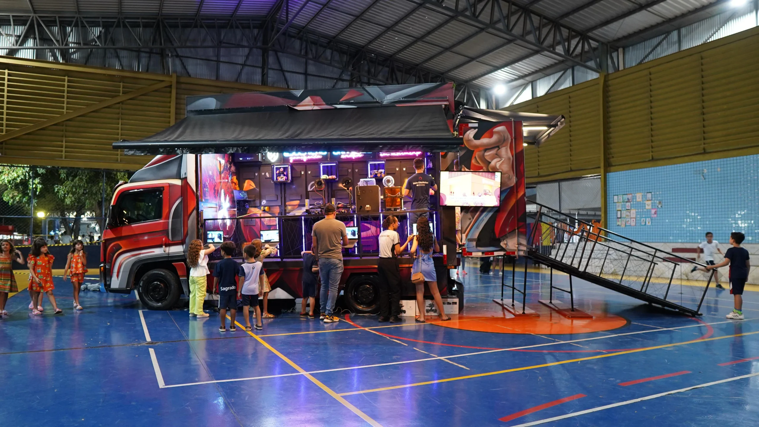 CyberTruck e Tecnologia